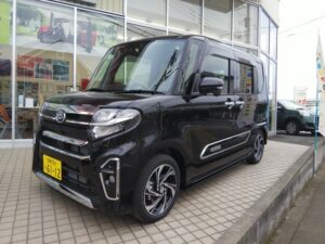 ◆カスタムRS"スタイルセレクション" ◆ブラックマイカM ◆2WD ◆プレミアム2プラン装着者